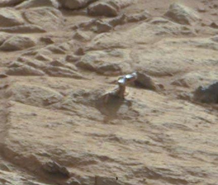 Shiny Object on Mars