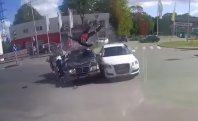 Motorcyclist Crashes into 2 Cars and Walks Away Uninjured