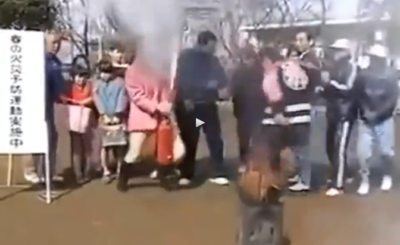 Fire extinguisher fail - Woman fails extinguisher training VIDEO