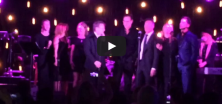Full house cast reunites to sing theme song