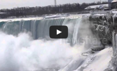 Niagara Falls freezes over