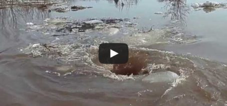 Amazing monstrous whirlpool / Чудовищный водоворот
