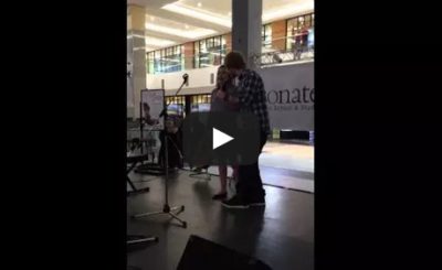 Ed sheeran mall surprise